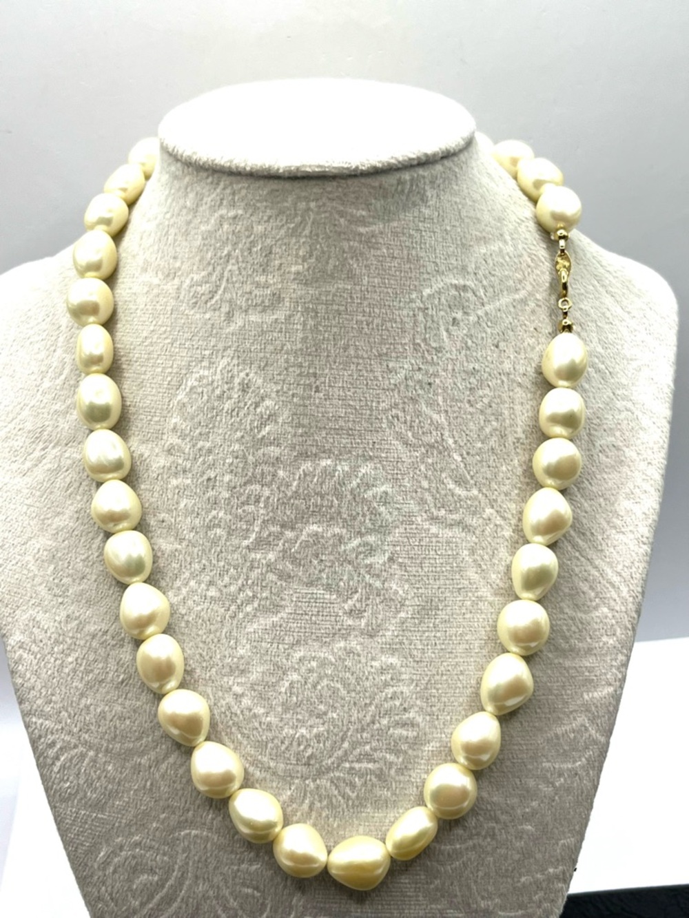 Vintage Trifari Cream Faux Baroque Pearl Strand Necklace Spring Ring Closure